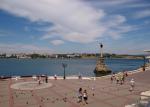 Жизнь в Севастополе входит в привычную колею